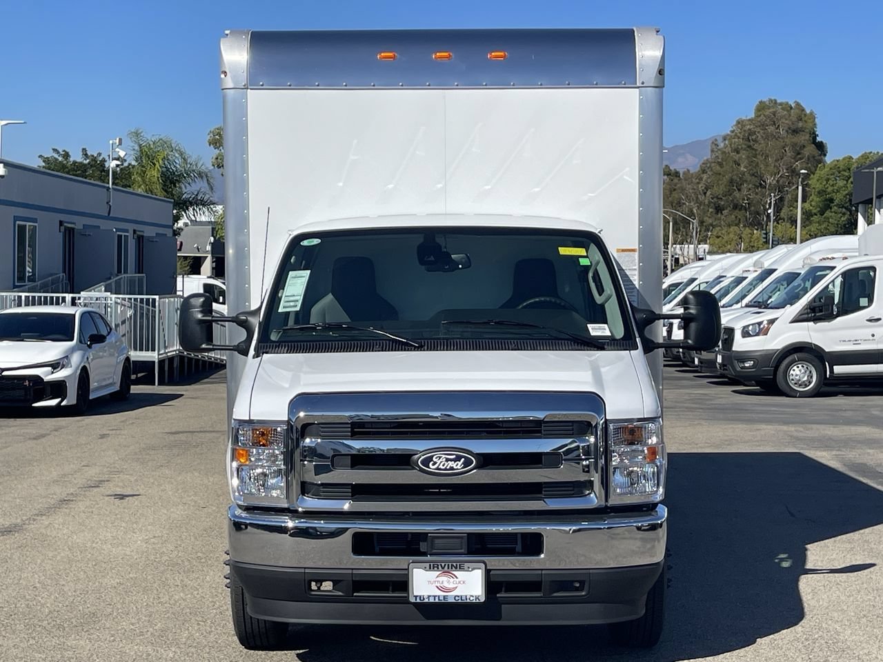 New 2027 Oxford White Ford  image 2