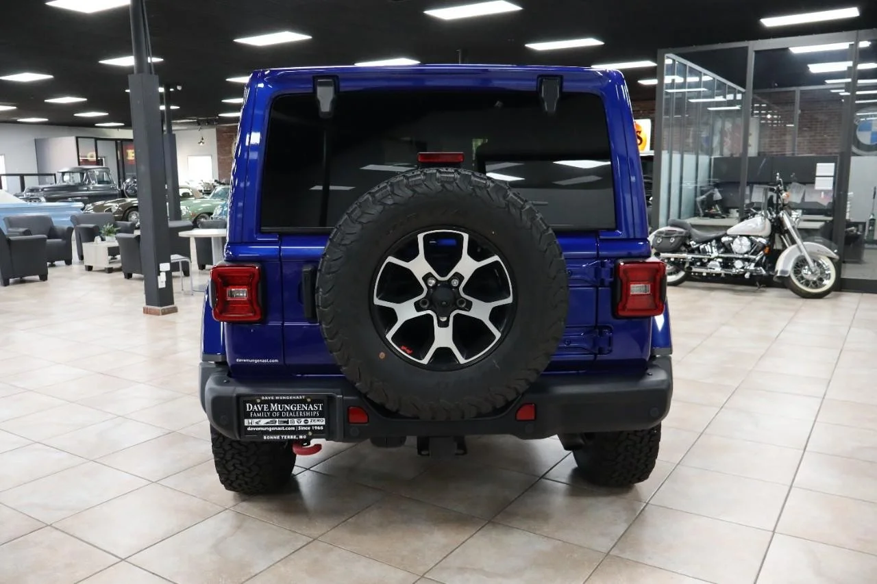 Used 2020 Ocean Blue Metallic Clear Coat Jeep Rubicon image 4