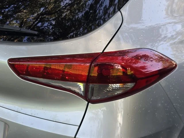 Used 2018 Silver Hyundai SEL image 8
