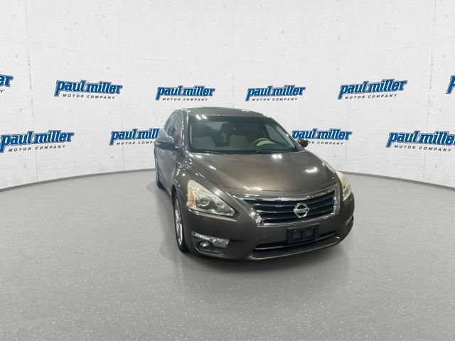 Used 2015 Brown Nissan 2.5 SV image 8