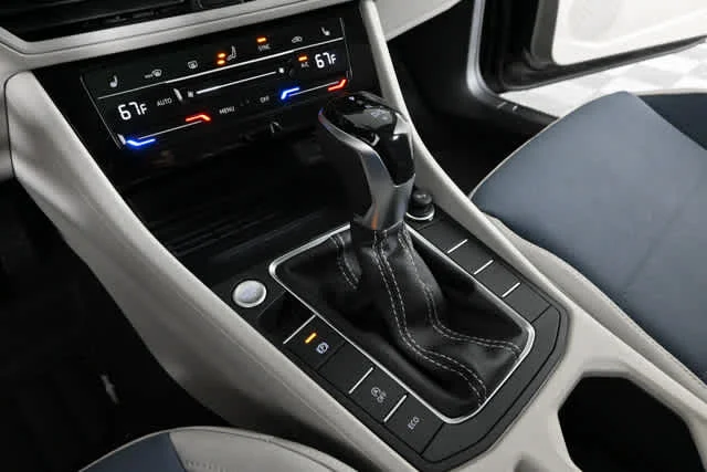 New 2026 Deep Black Pearl Volkswagen SE image 25