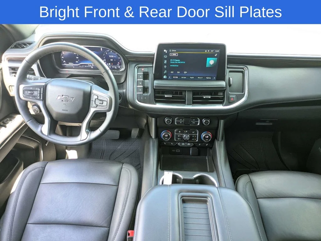 Used 2024 Gray Chevrolet Z71 image 19