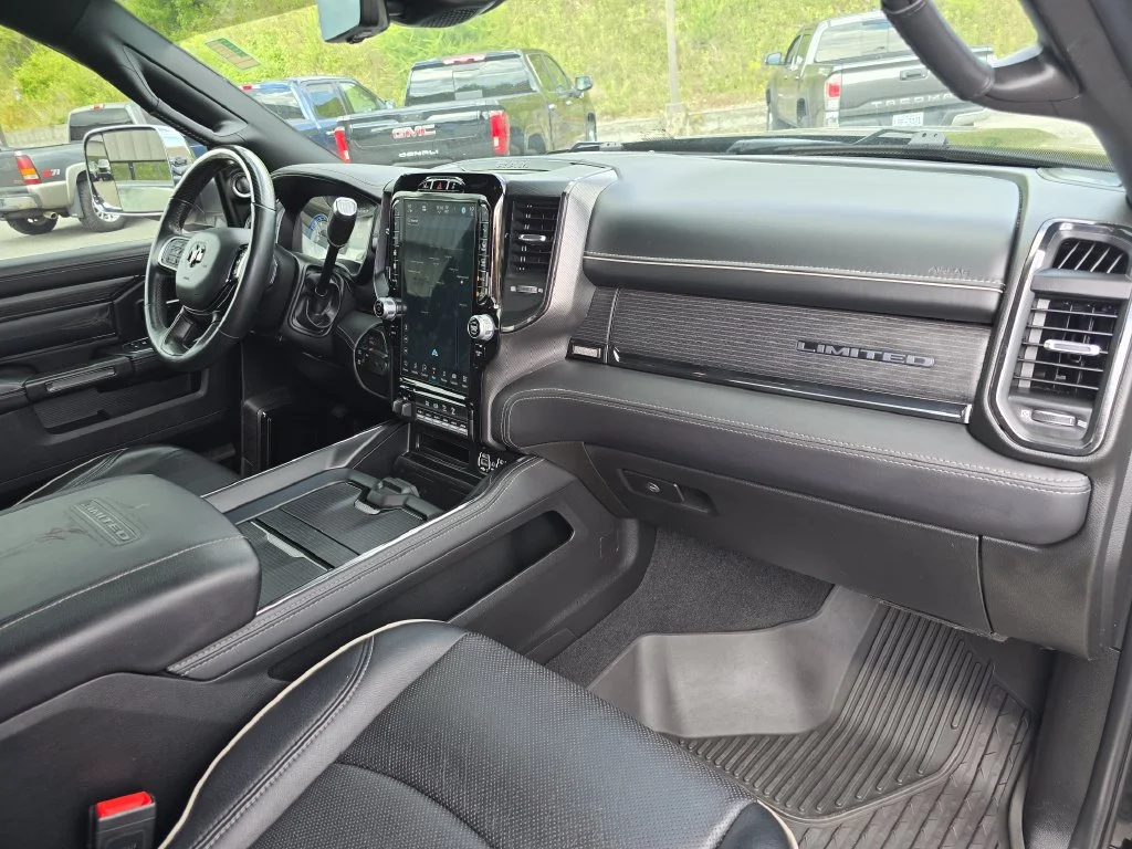 Used 2022 Black Ram Limited image 32