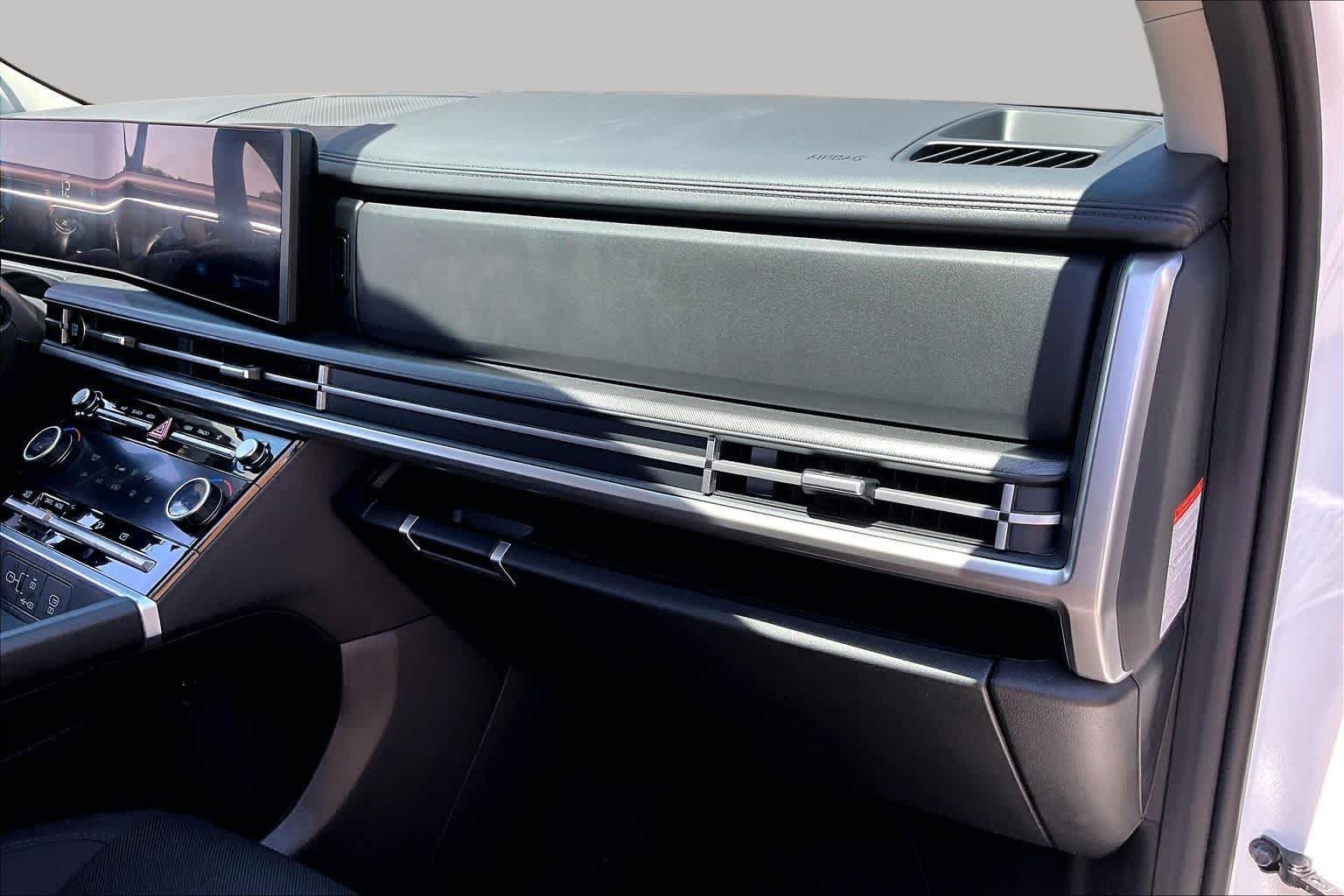 2026 Hyundai Santa Fe SE - Photo 19