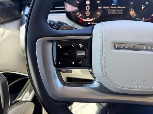 New 2026 Santorini Black Land Rover SE image 22