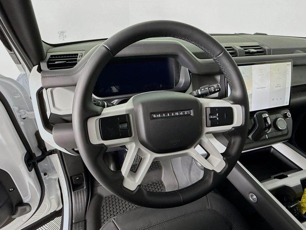New 2026 Fuji White LAND ROVER X-Dynamic SE image 12