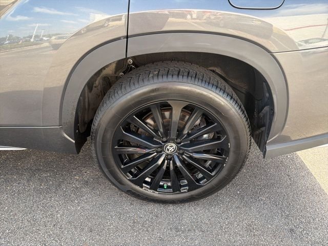 Used 2025 Gray Toyota XSE image 6