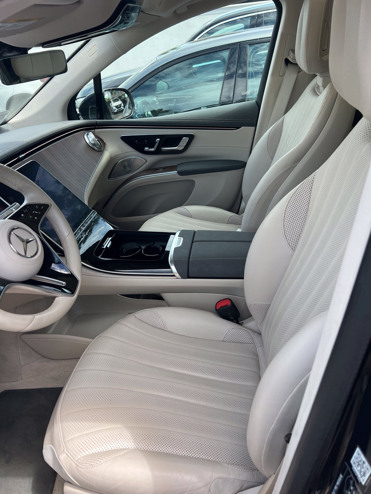Used 2023  Mercedes-Benz 450 image 13