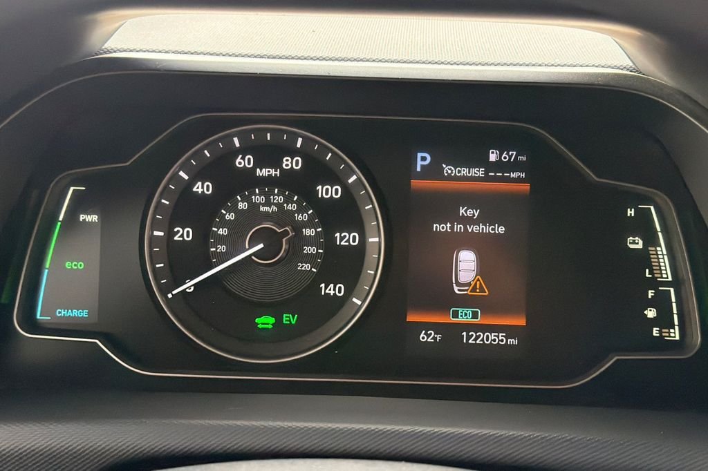 Used 2020 Ceramic White Hyundai Blue image 31