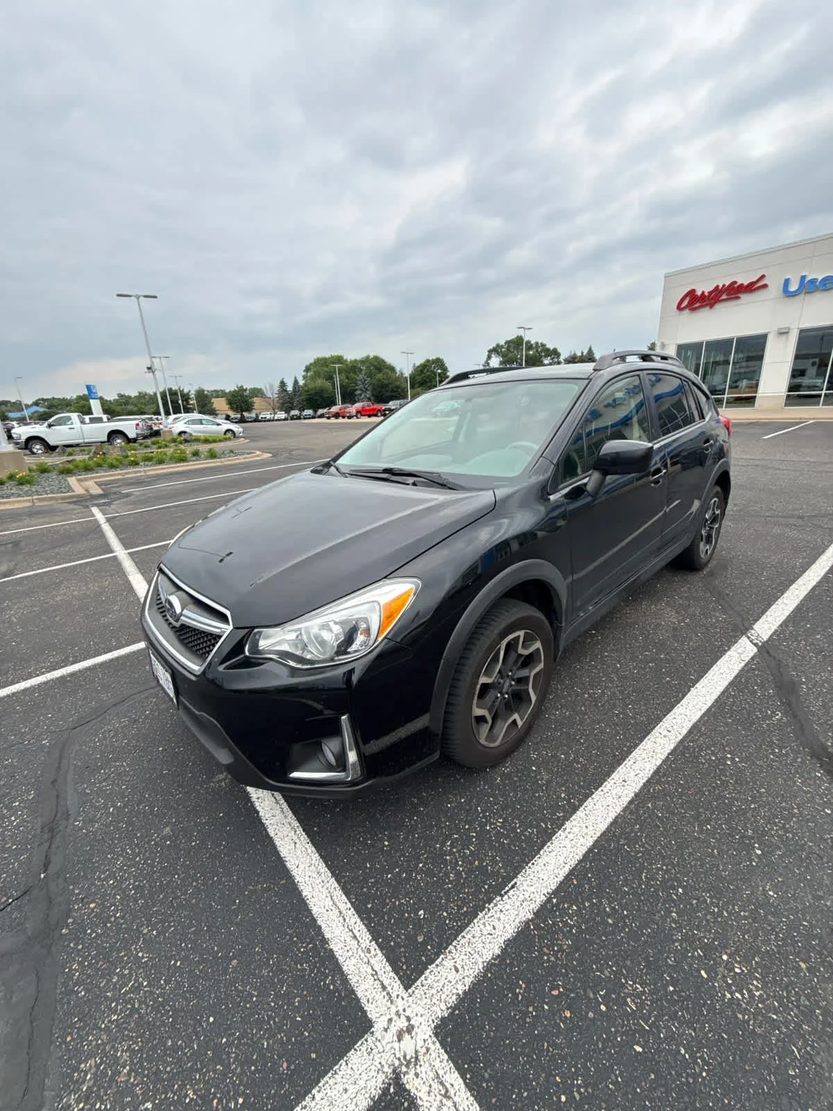 Used 2017 Crystal Black Silica Subaru Premium image 7