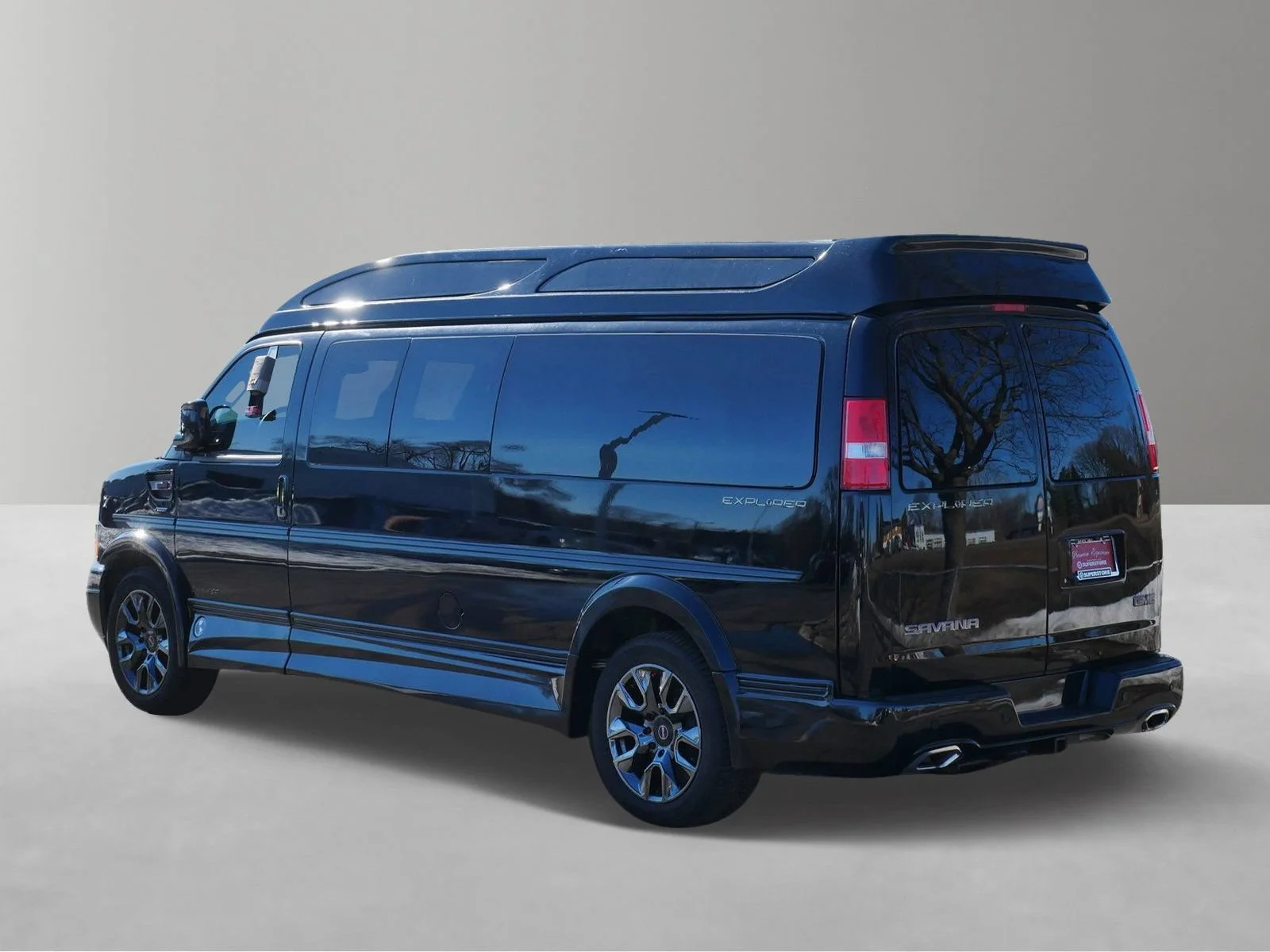 Used 2025 Onyx Black GMC Work Van image 3