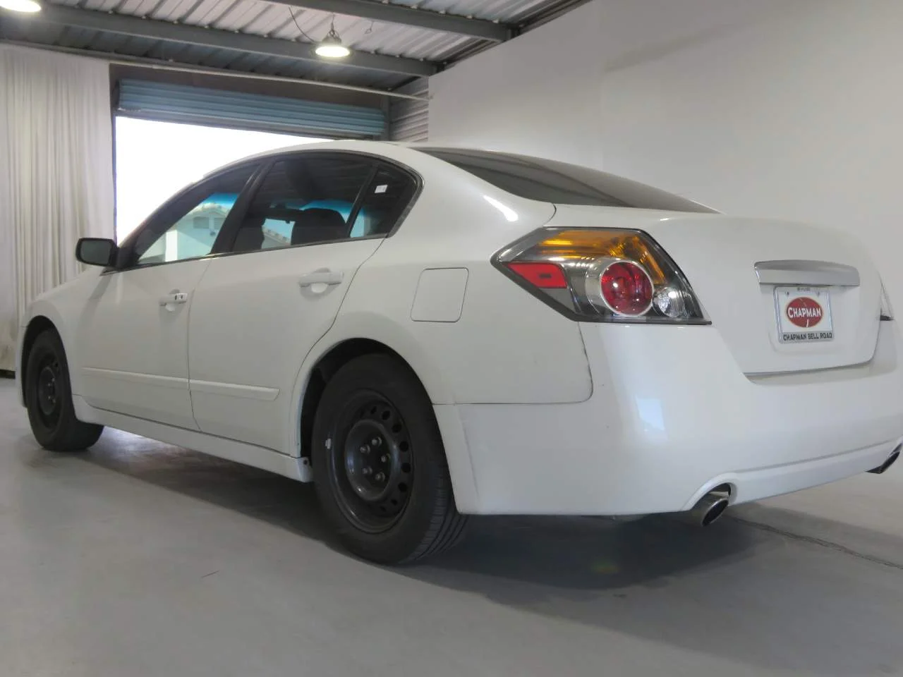 Used 2010 Winter Frost Nissan 2.5 S image 6