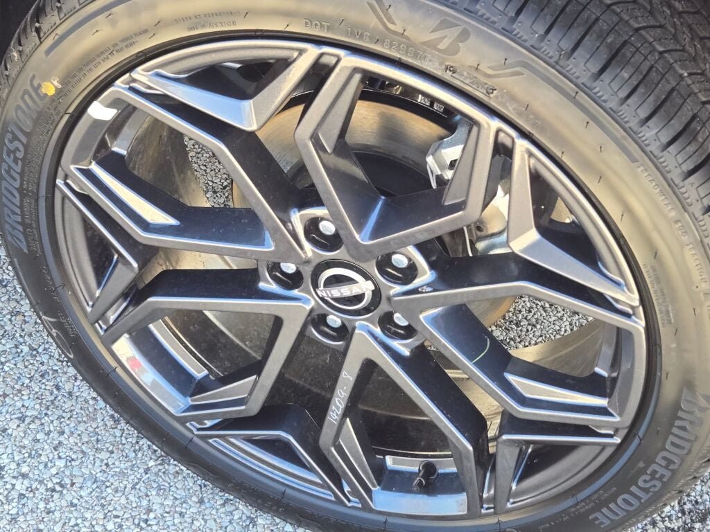 New 2026 Gray Nissan SR image 15