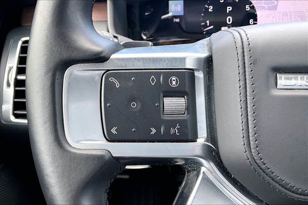 Used 2024 Blue Land Rover Dynamic SE image 19