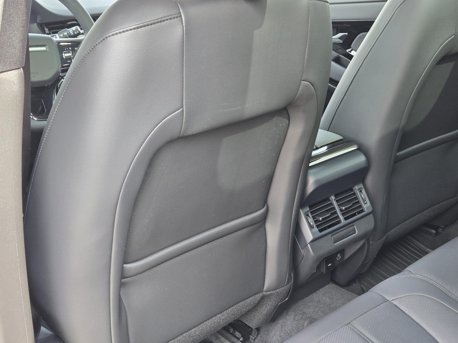 New 2026 Seoul Pearl Silver Land Rover Core S image 23