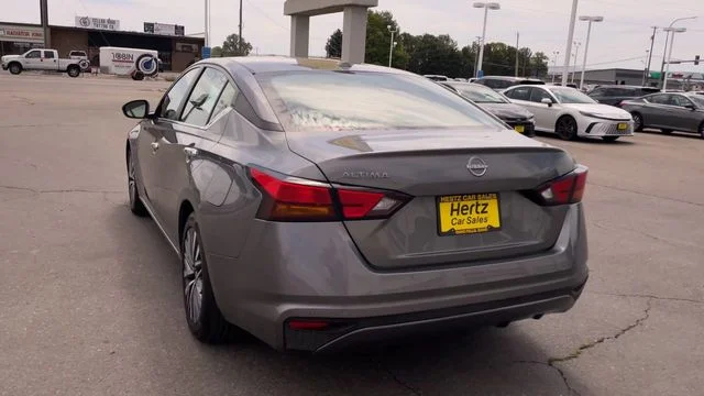 Used 2025 Gray Nissan 2.5 SV image 8