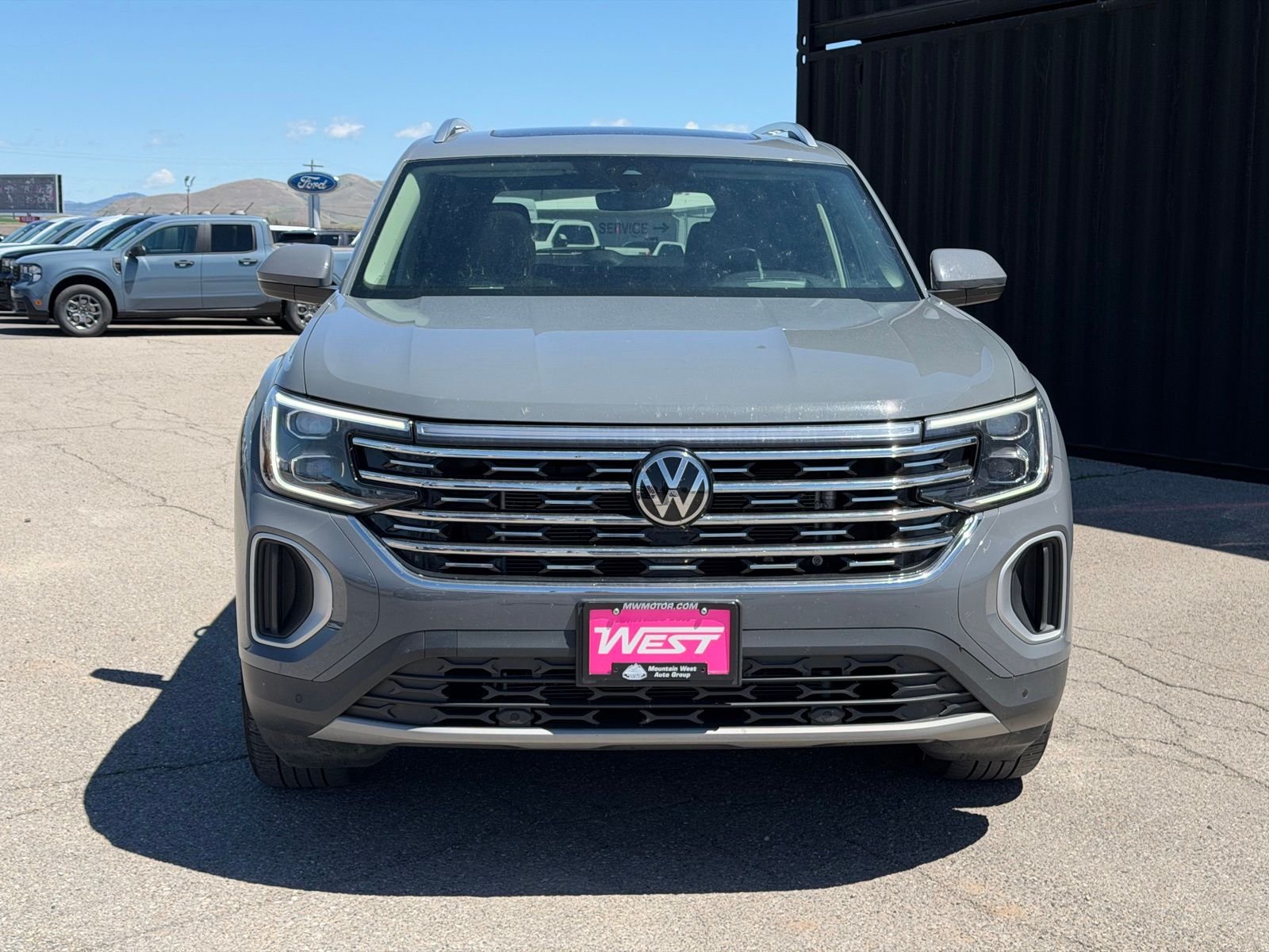View vehicle photo 2