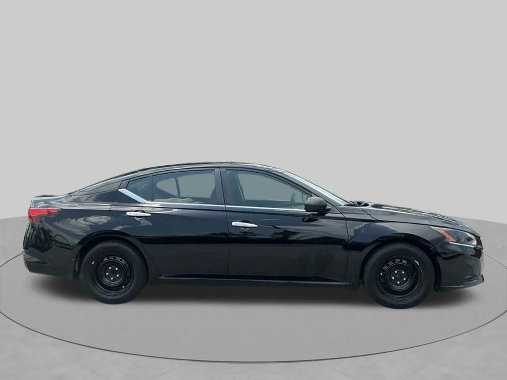 Used 2024 Black Nissan 2.5 S image 14