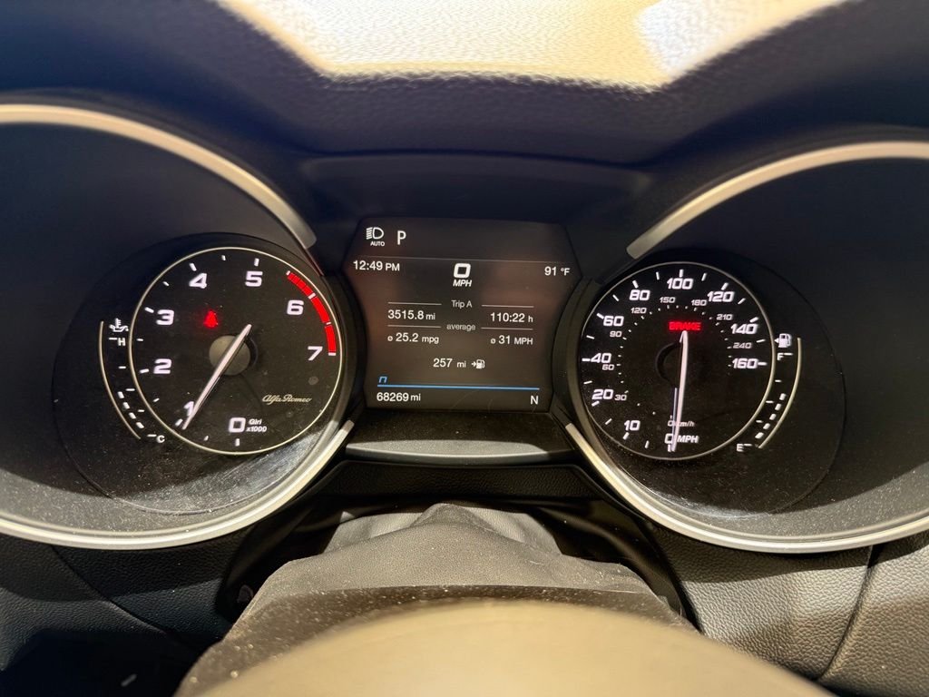 Used 2021 Black Metallic Alfa Romeo Sprint image 19