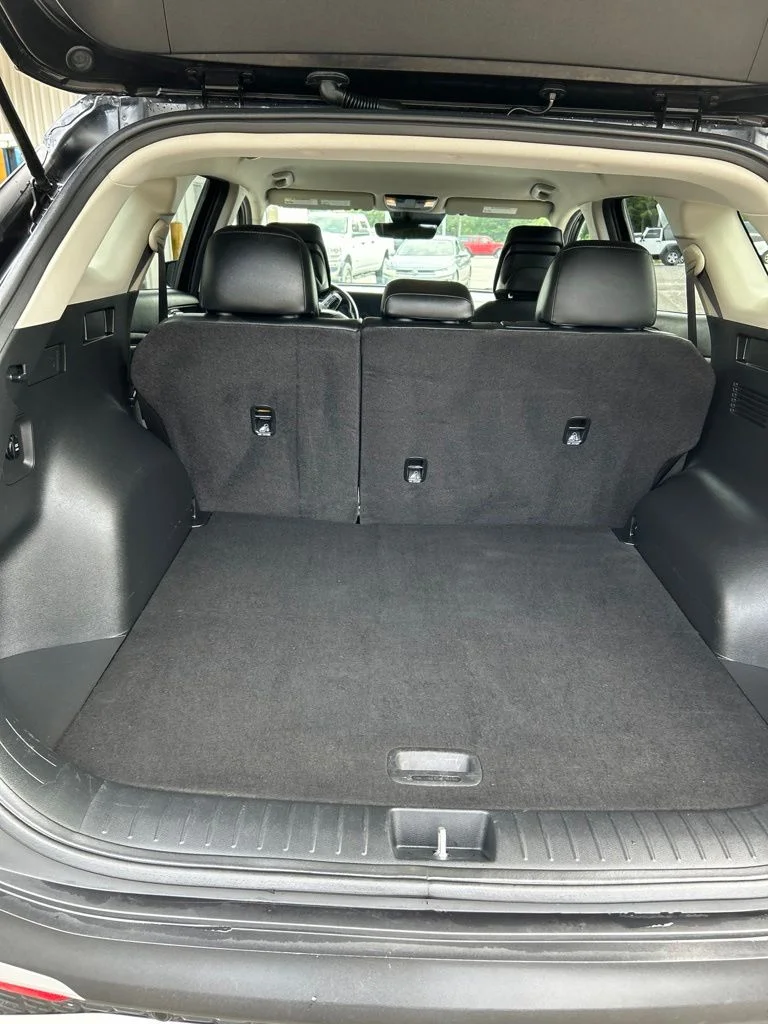 Used 2024 Black Kia EX image 12