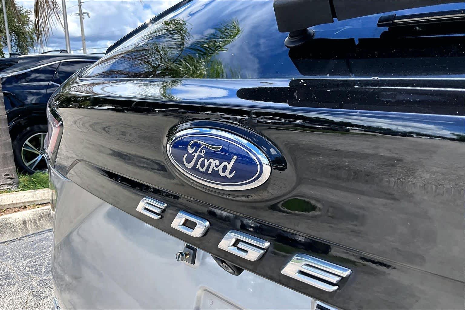 Used 2022 Iconic Silver Metallic Ford SEL image 31