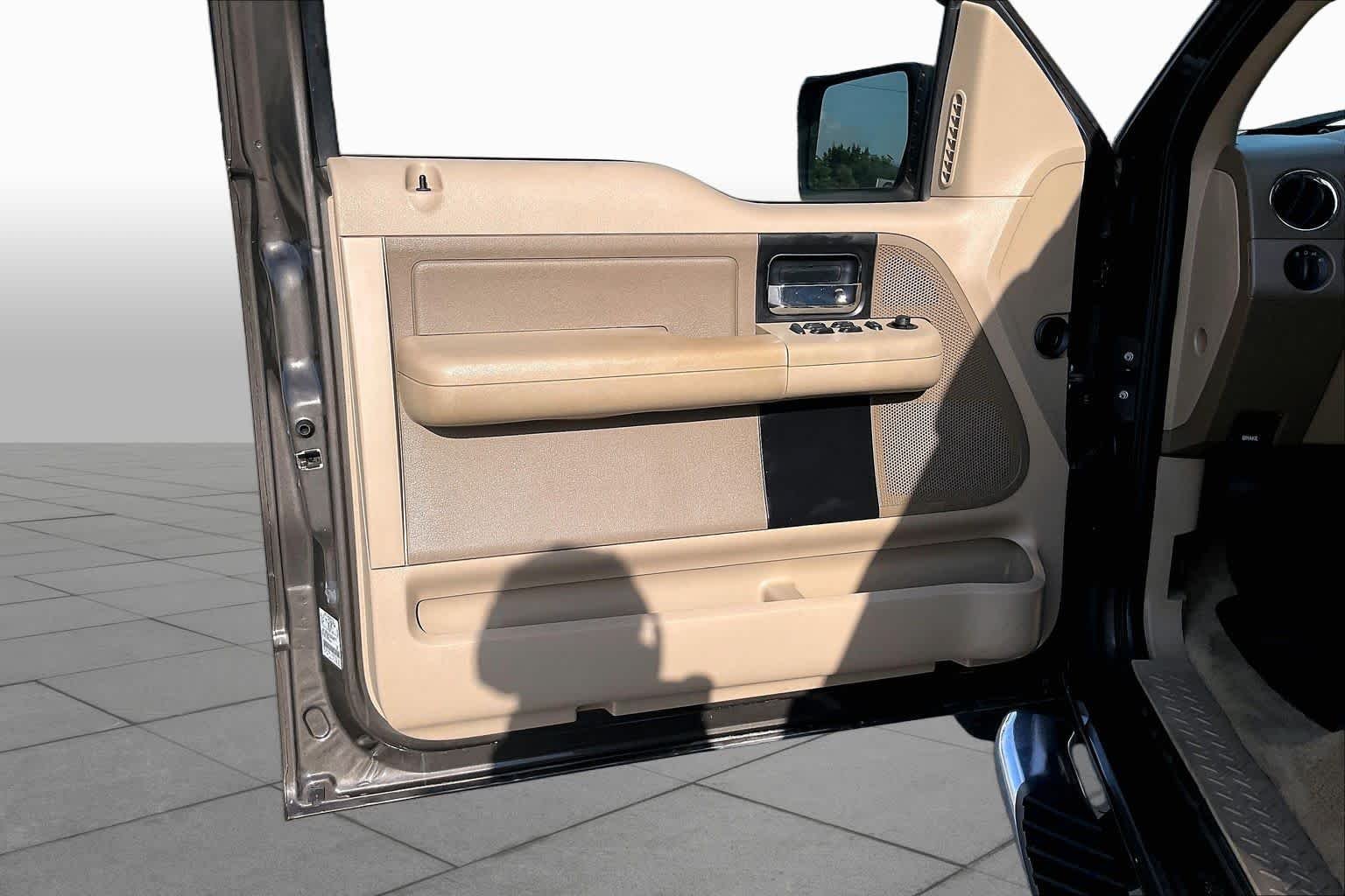 Used 2007 Black Ford XLT image 20