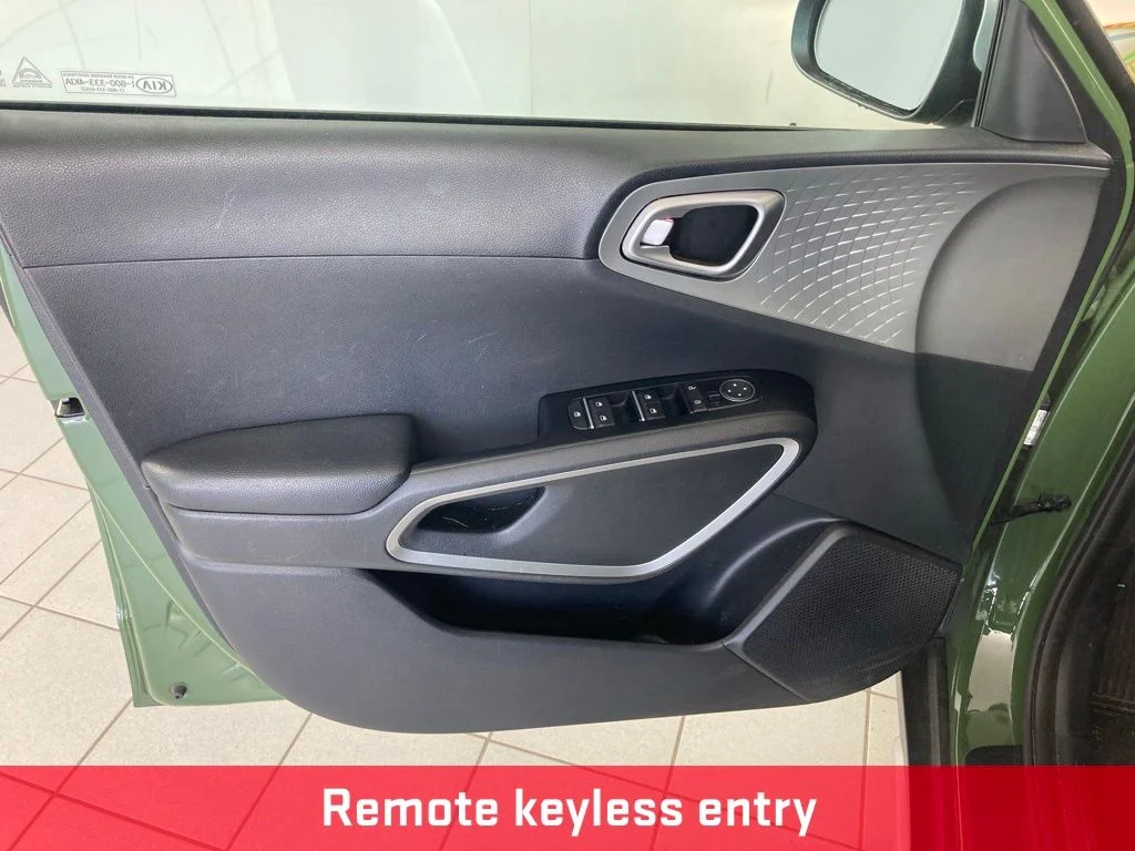 Used 2020 Green Kia X-Line image 8