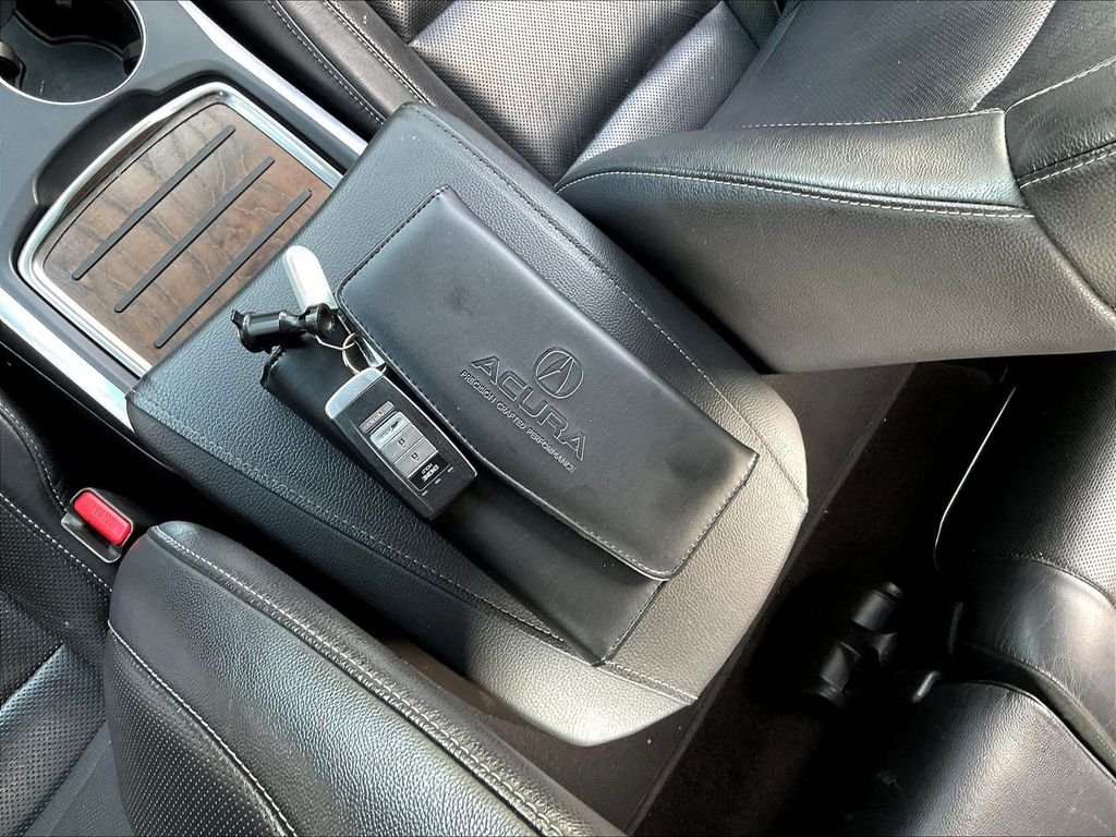 Used 2019 Gray Acura 3.5L Technology Package image 38