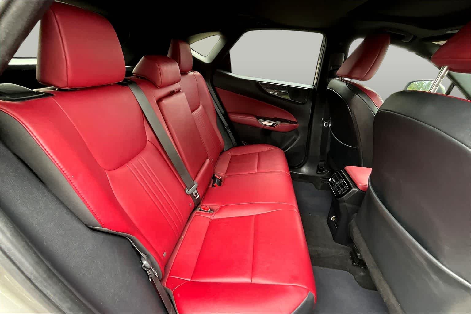 Used 2023 Atomic Silver Lexus Premium image 38