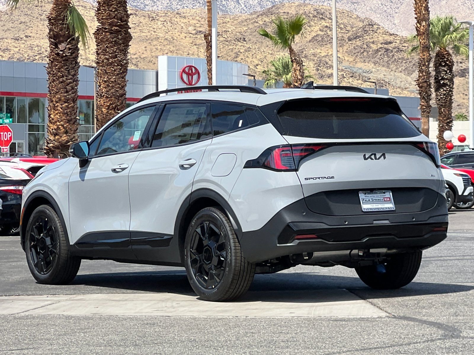 New 2026 Wolf Gray Kia X-Line image 5