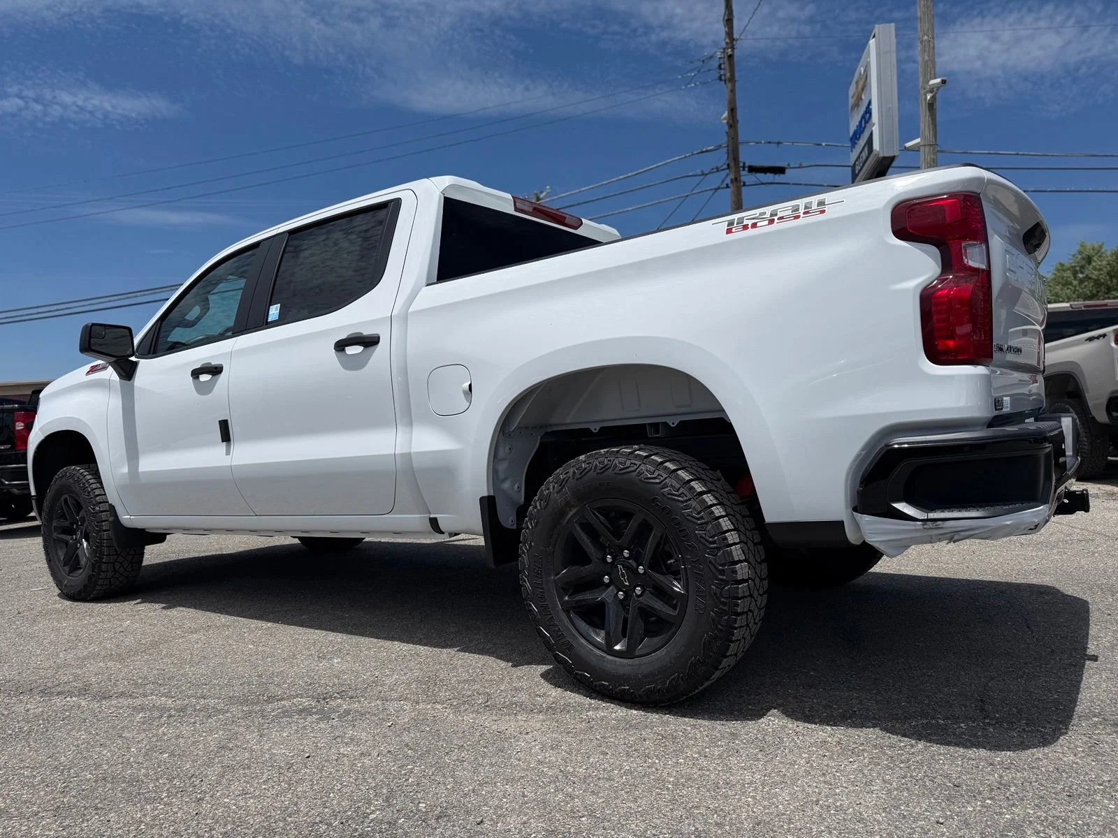 New 2026 Summit White Chevrolet Custom Trail Boss image 5