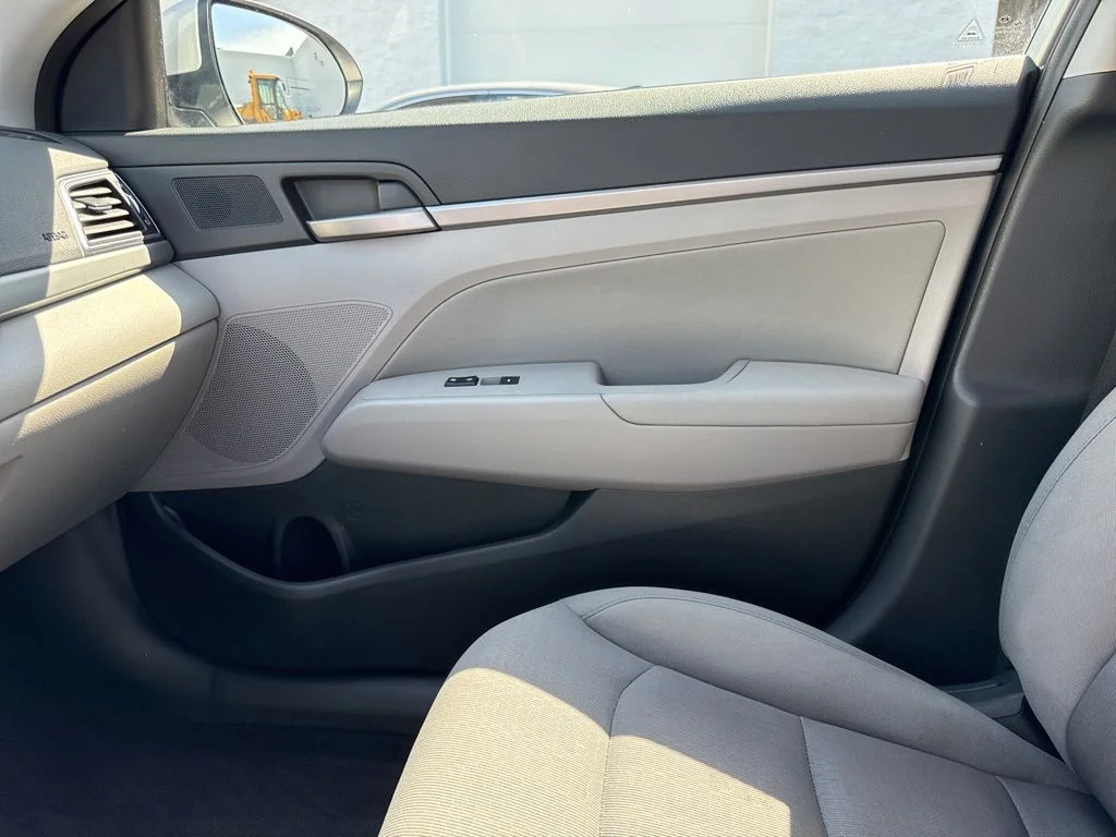 Used 2018 Symphony Silver Hyundai Value Edition image 24