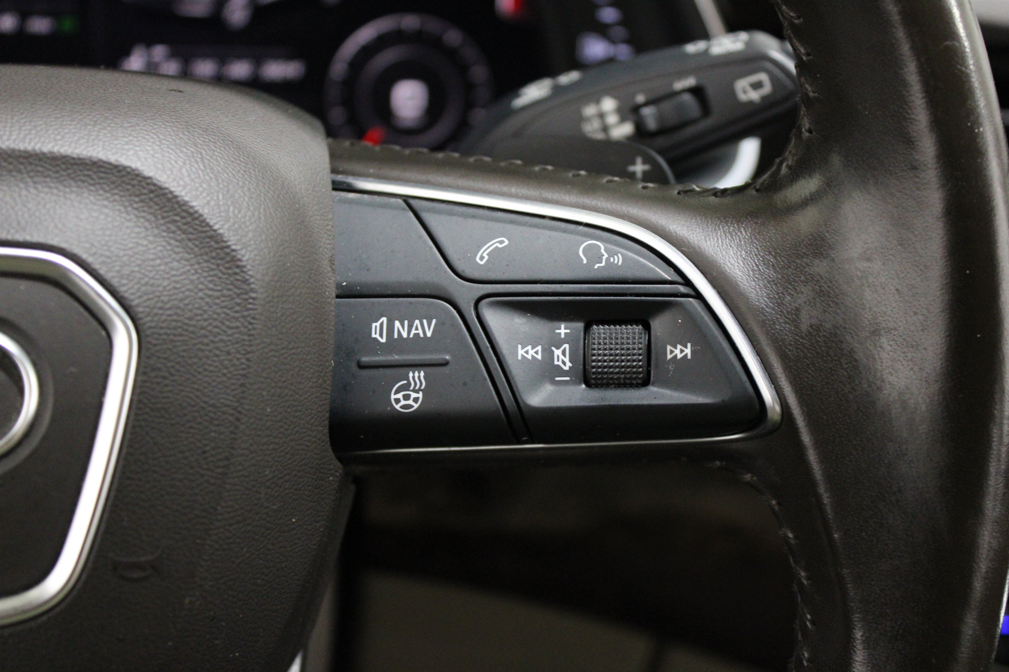 Used 2019 Navarra Blue Metallic Audi Prestige All-Wheel Drive image 9