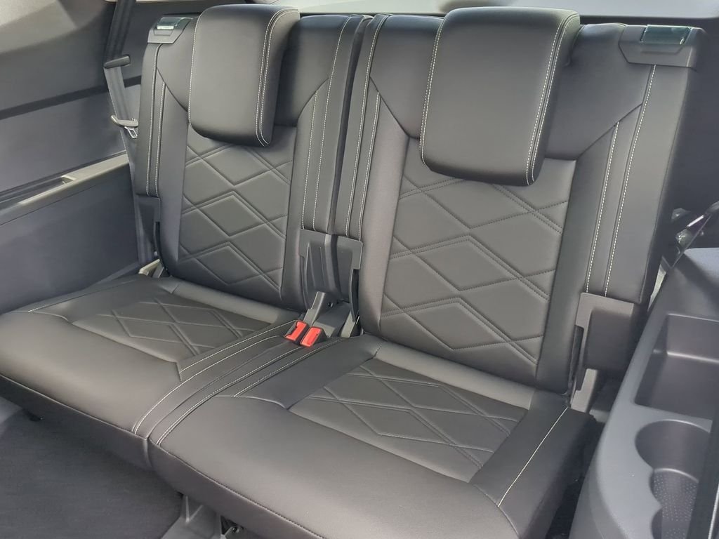New 2026 Gray Volkswagen SE w/Technology image 19