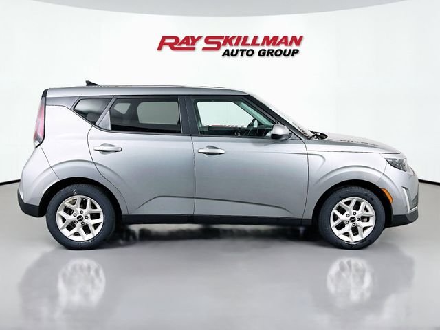 2024 Kia Soul LX - Photo 8