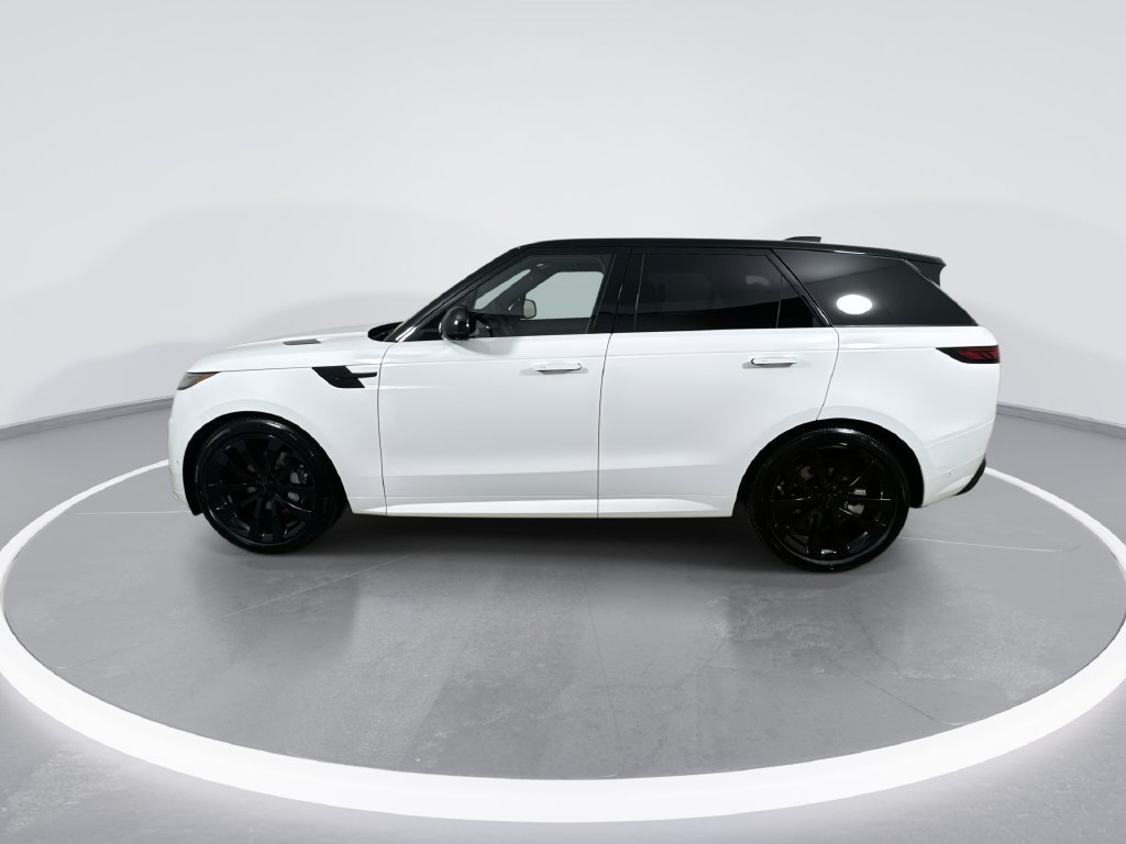 New 2026  Land Rover Dynamic SE image 5