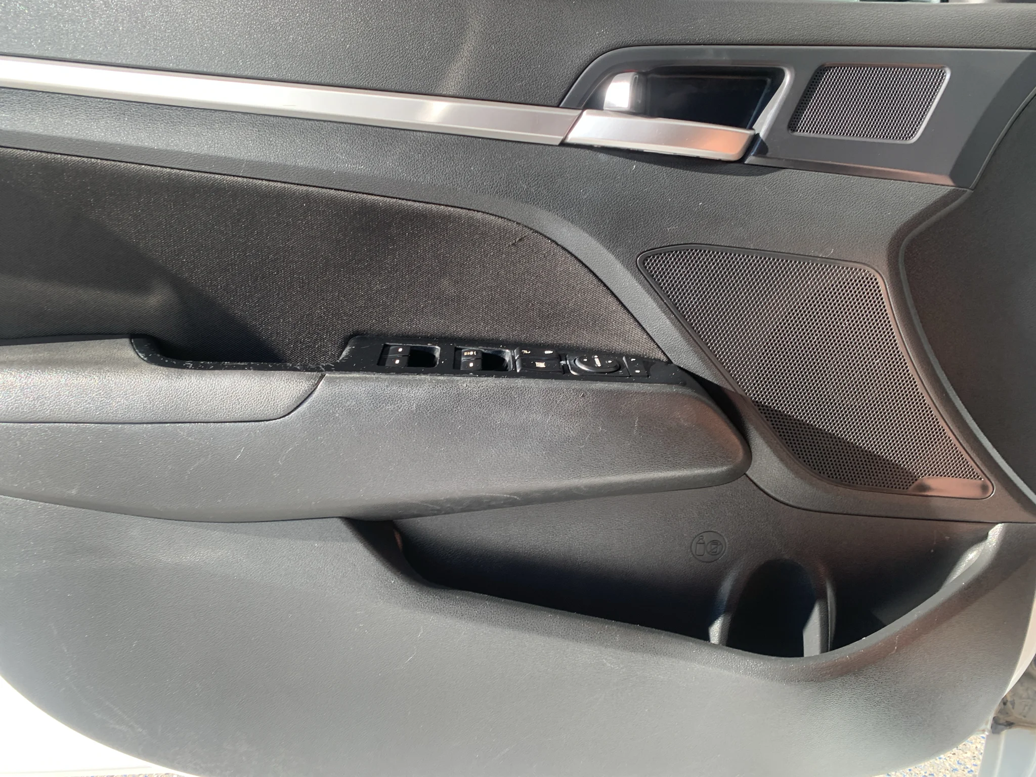 Used 2020  Hyundai SEL image 22