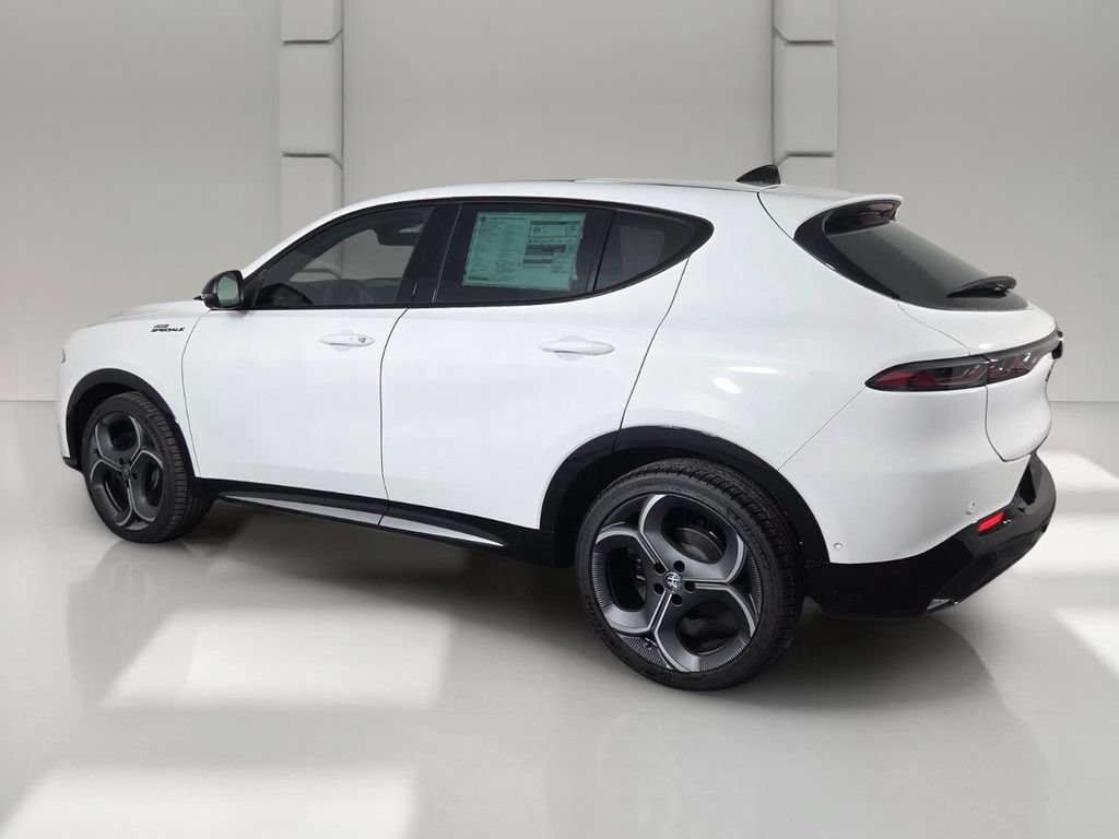 New 2026 Milano White Alfa Romeo Sport Speciale image 6