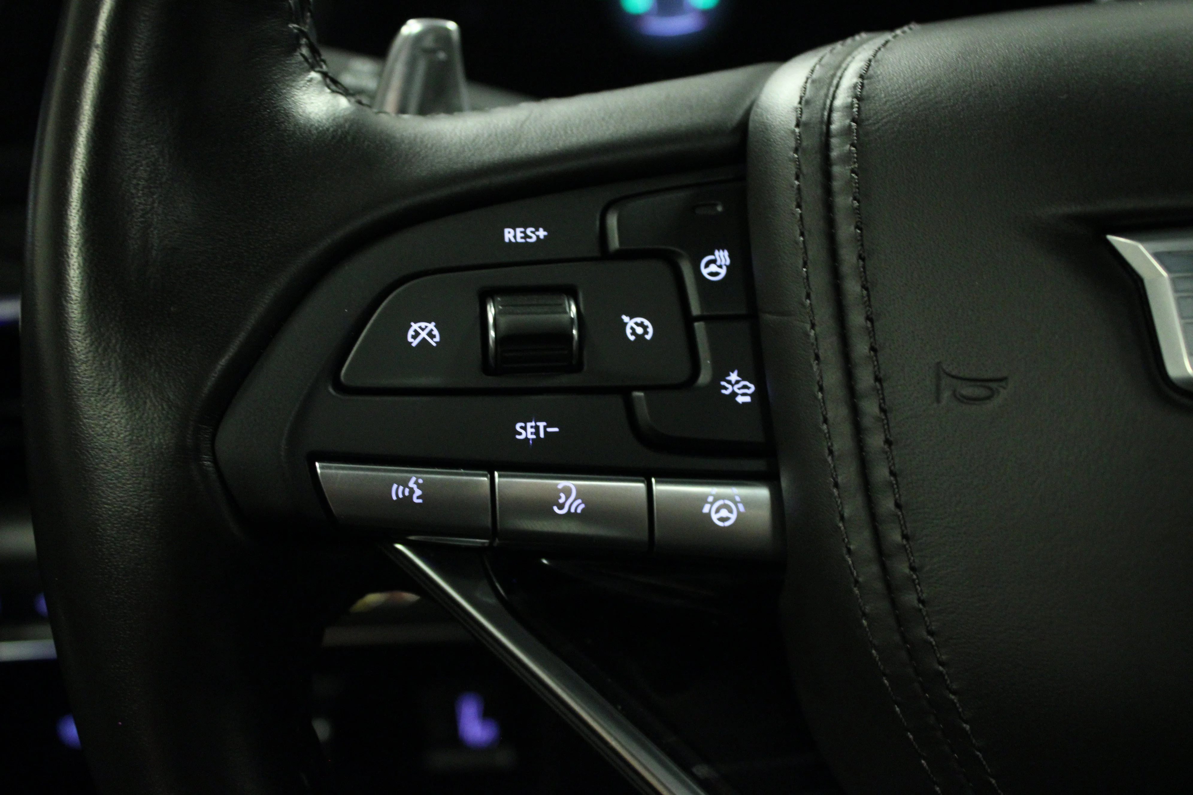 Used 2024 Black Diamond Tricoat Cadillac AWD V-Series image 22
