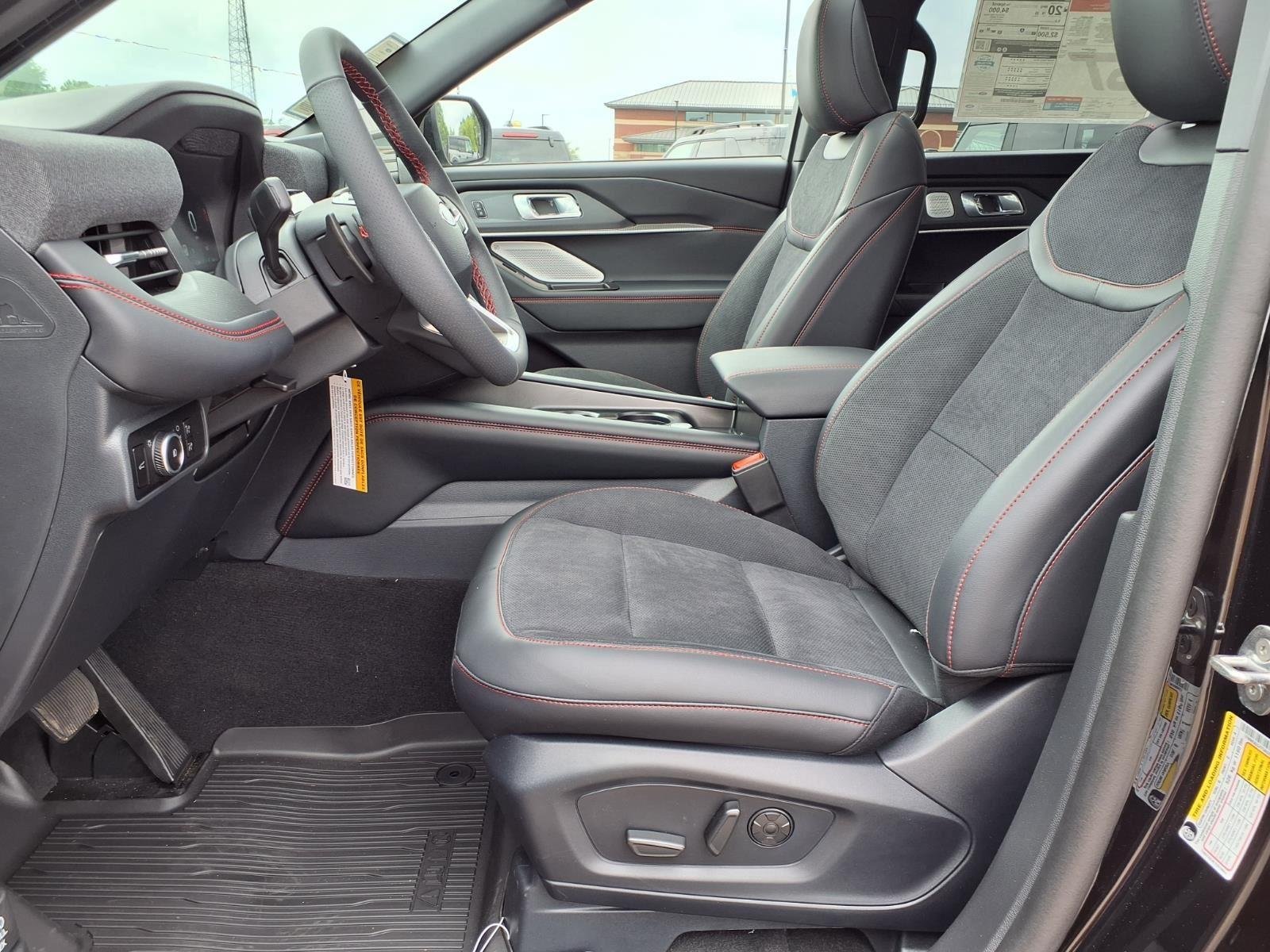 New 2026 Agate Black Metallic Ford ST image 20