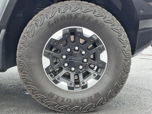 Used 2024 Gray GMC 2X image 8