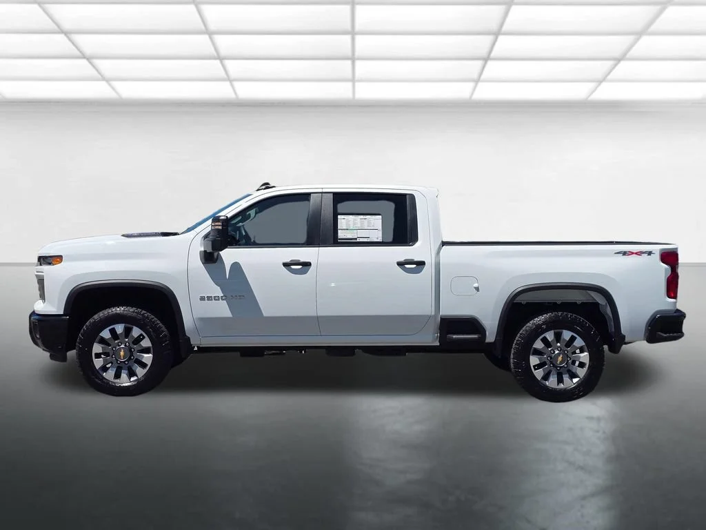 2026 Chevrolet Silverado 2500 HD Custom - Photo 17