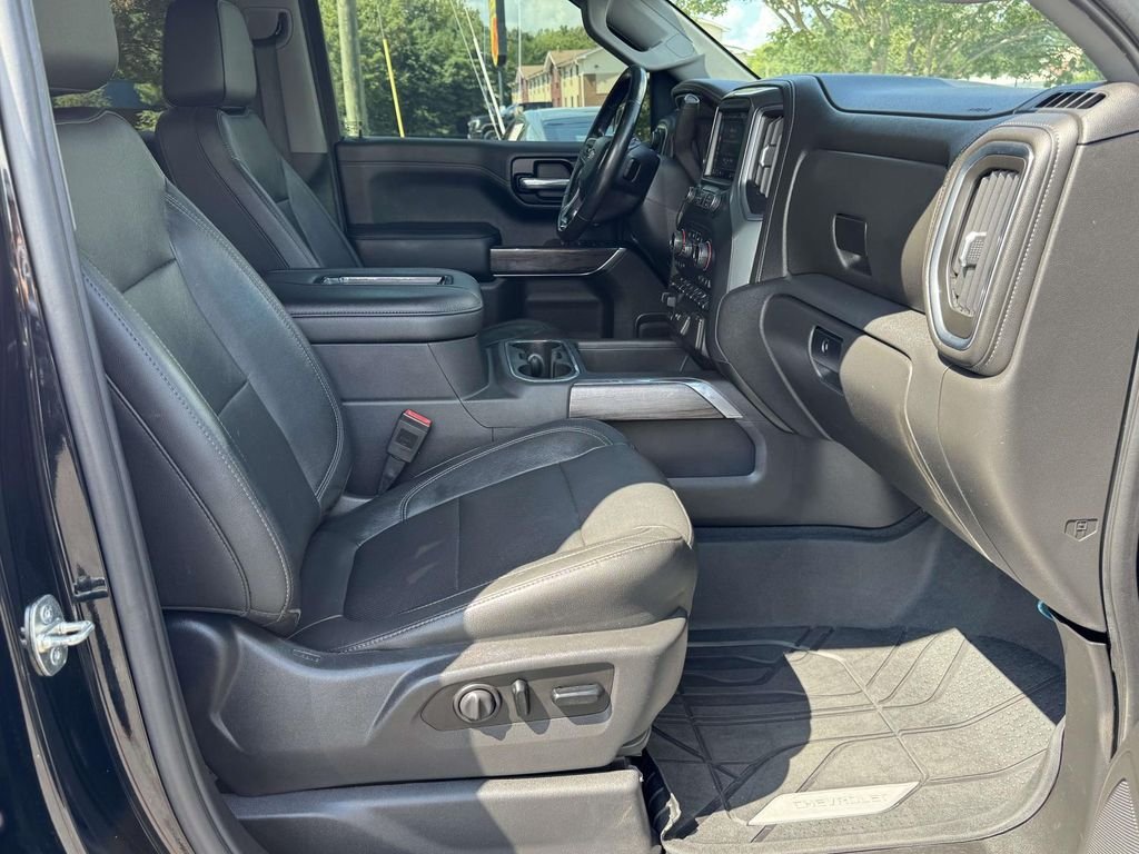 Used 2019 Black Chevrolet LTZ image 15