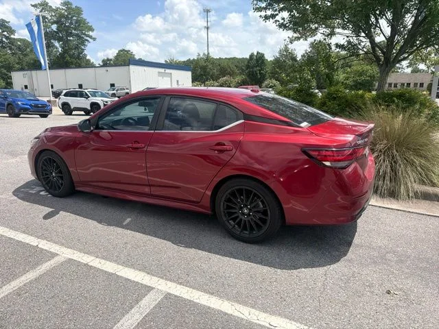 Used 2020 Nissan Sentra SR with VIN 3N1AB8DV1LY221977 for sale in Winterville, NC