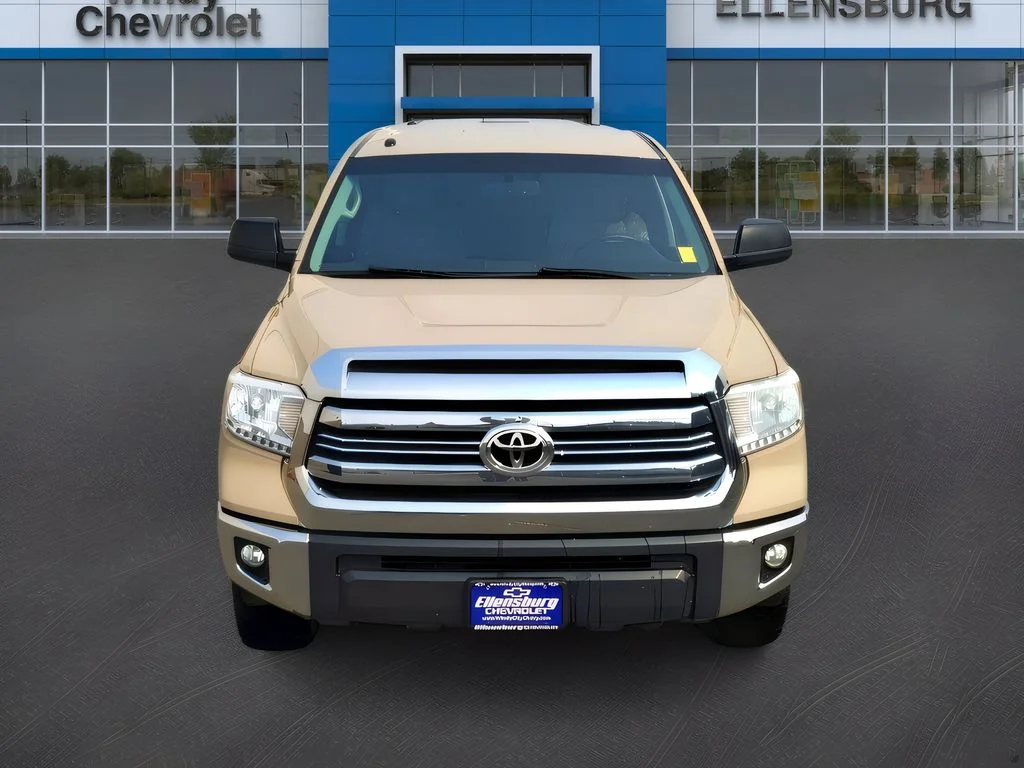 Used 2017 Toyota Tundra SR5 with VIN 5TFUY5F18HX600503 for sale in Ellensburg, WA