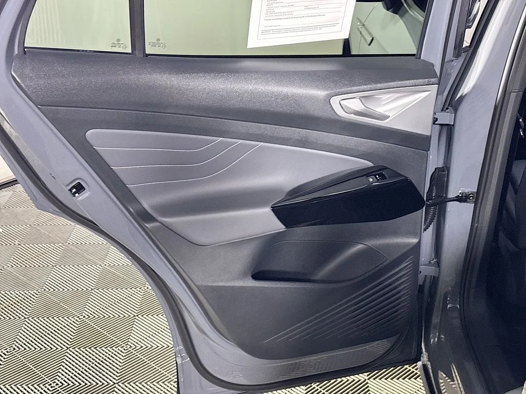 Used 2023  Volkswagen Pro S image 20