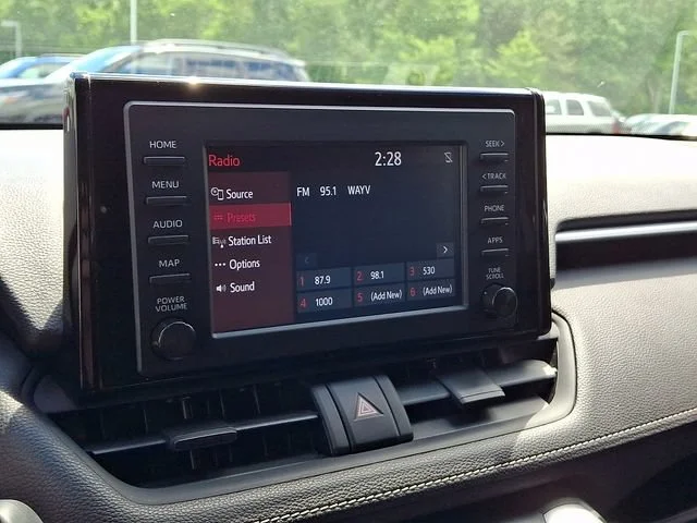 Used 2019 Gray Toyota LE image 17