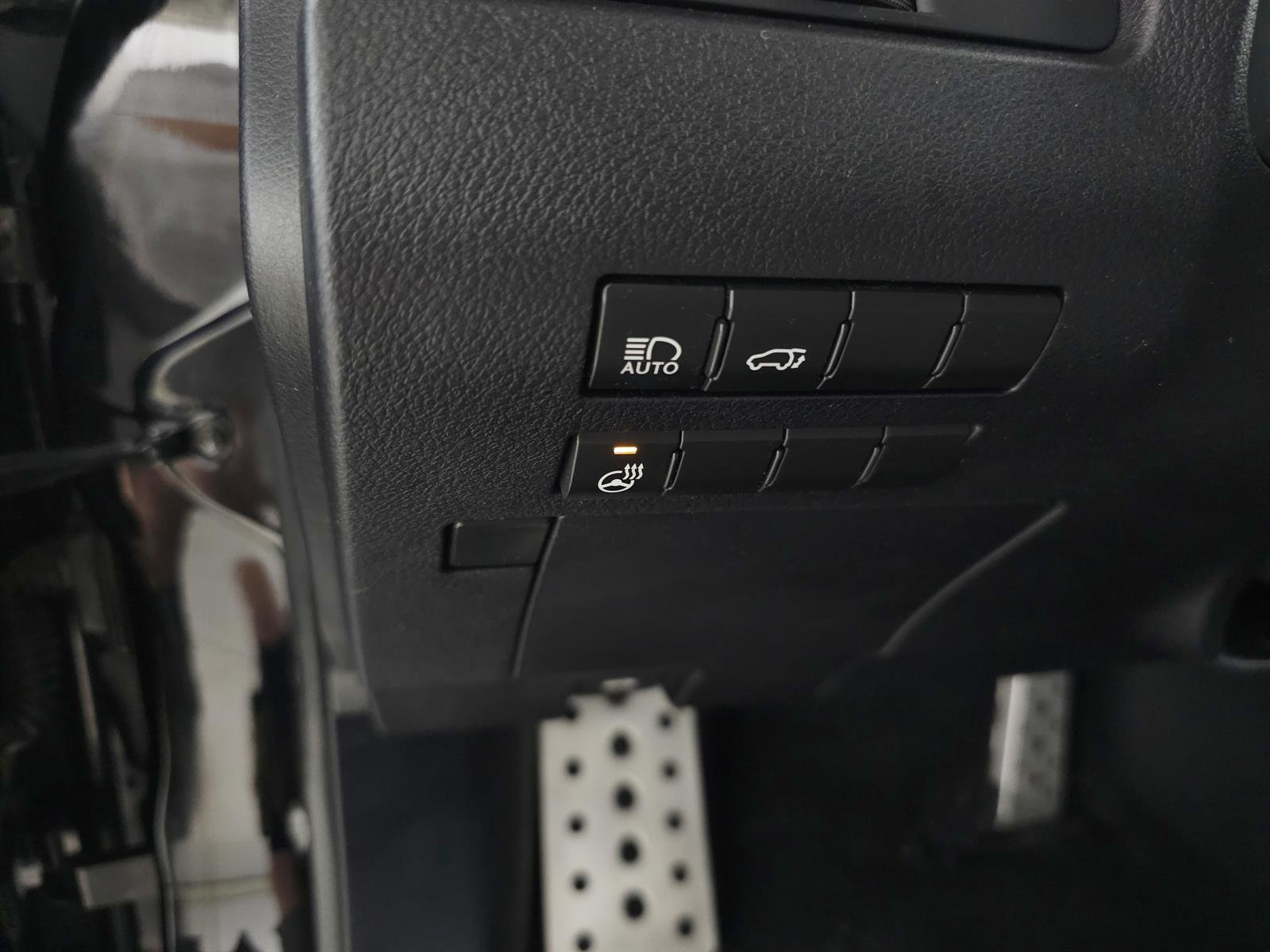 Used 2016 Black Lexus F SPORT image 16