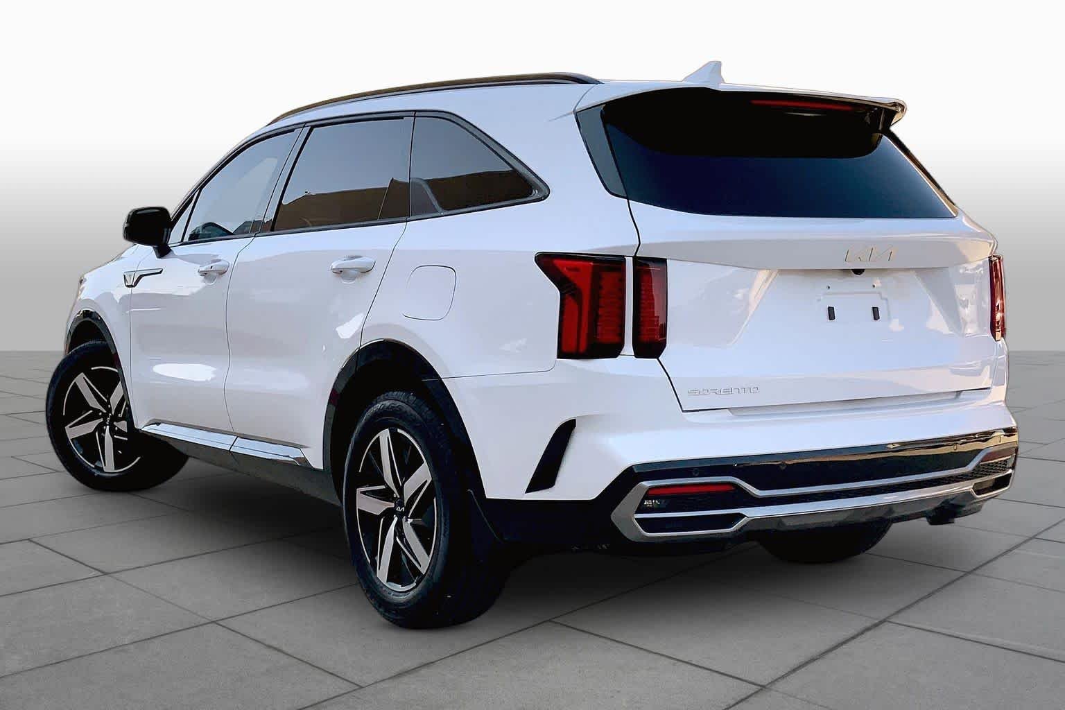 Used 2023 Glacial White Pearl Kia EX image 12
