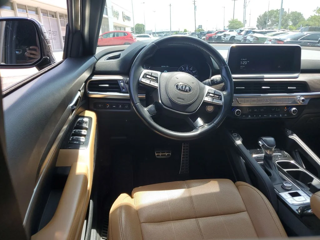 Certified Used 2021 Green Kia SX image 11